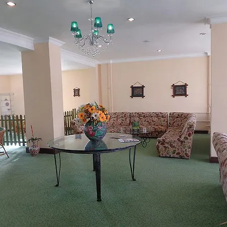 Floria Hotel 4*