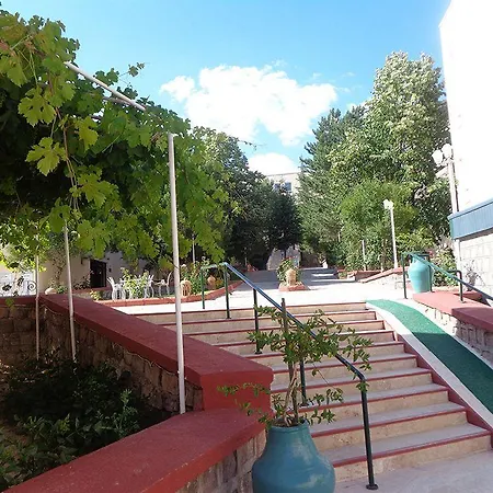 Floria Hotel 4*