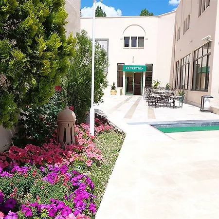 Floria Hotel