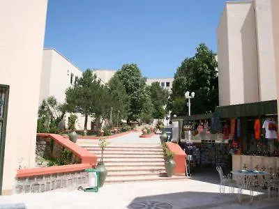Floria 4*